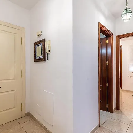 Centrico Apartamento Con Garaje En Apartment