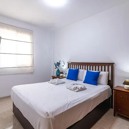 Apartment Centrico Apartamento Con Garaje En