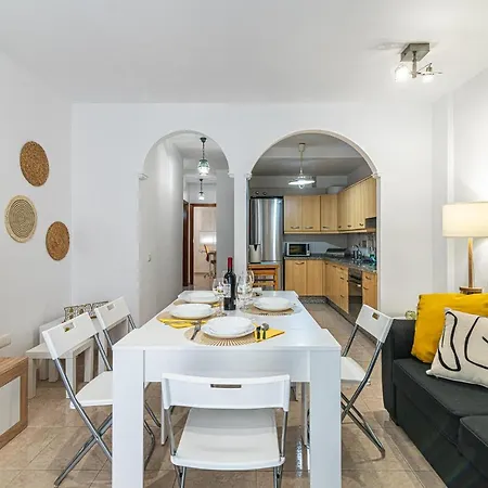 Centrico Apartamento Con Garaje En Lejlighed
