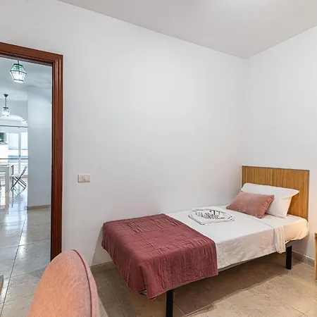 Centrico Apartamento Con Garaje En Lejlighed *